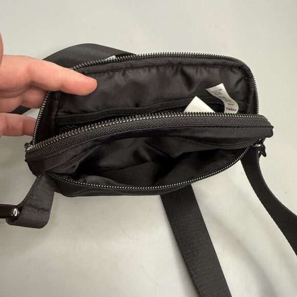 Lululemon Belt Sling Bag Black Nylon Large Logo 1L - 7" x 5" x 2" Waist Fanny - Picture 14 of 16